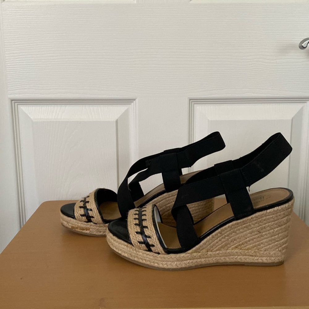 G.H. Bass Rylee Espadrille Wedge Sandals Black and Tan Women’s Size 9.5M